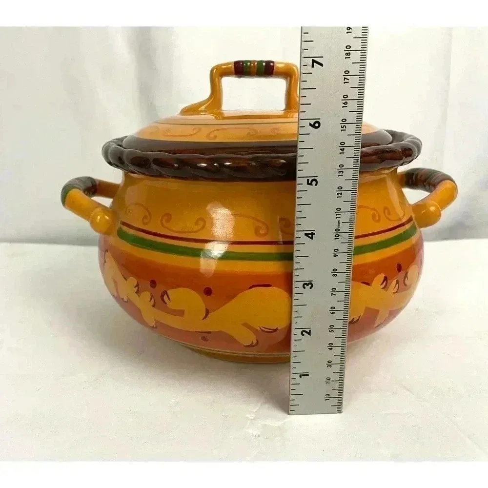 Stoneware Tuscan 3 Quart Bean Pot Casserole with Lid Microwave Oven Safe‎